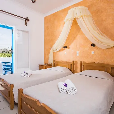 Olympia Otel Karterados (Santorini)