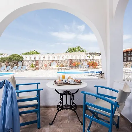 Olympia Otel Karterados (Santorini)